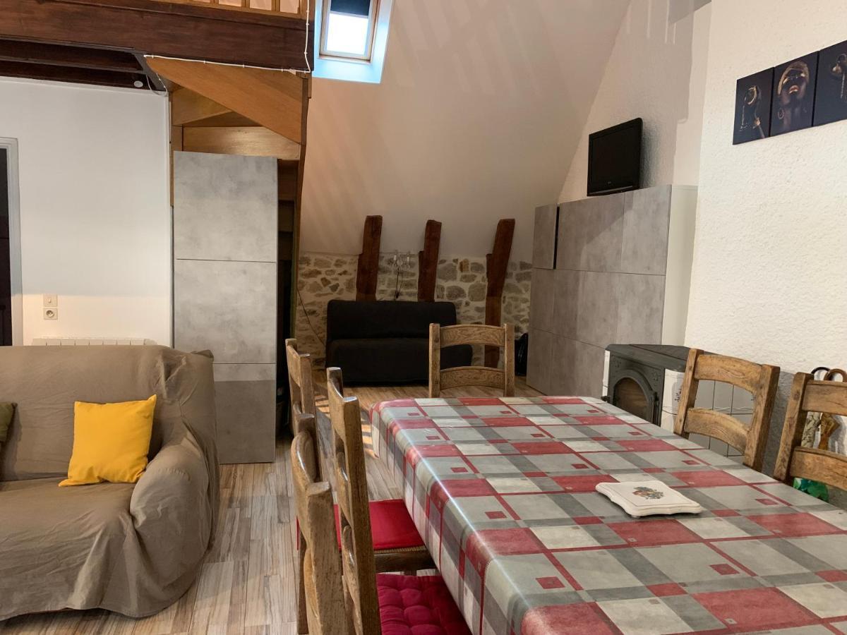 Marianne Apartment